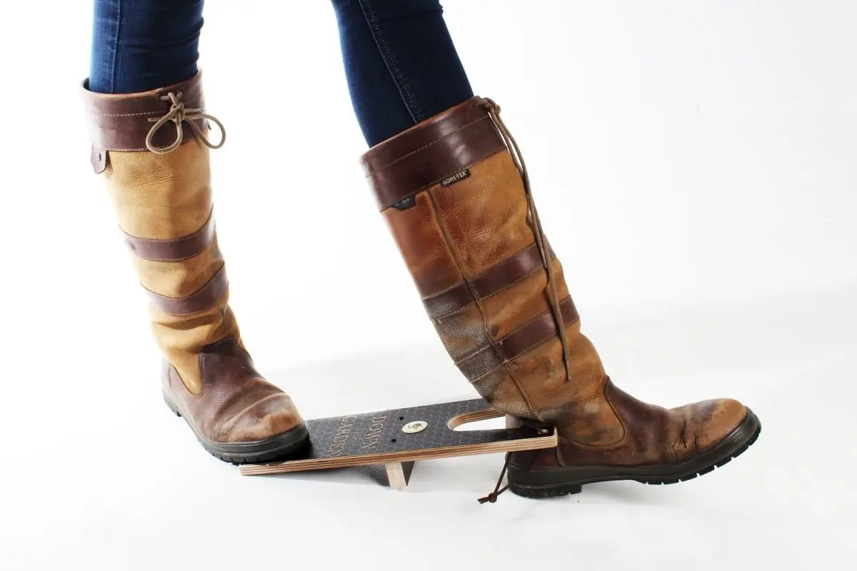 The Benefits of Using Wooden Boot Pulls for Your Foot Health